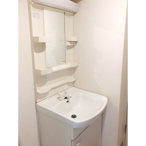 洗面設備　忙しい朝には欠かせない洗面所です