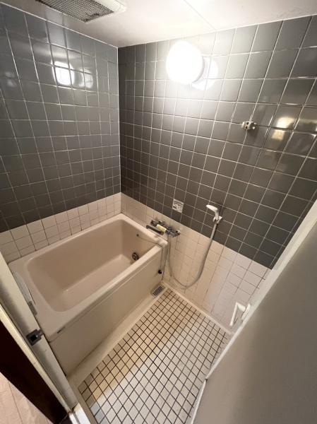 バス・シャワールーム　追いだき付のお風呂です。