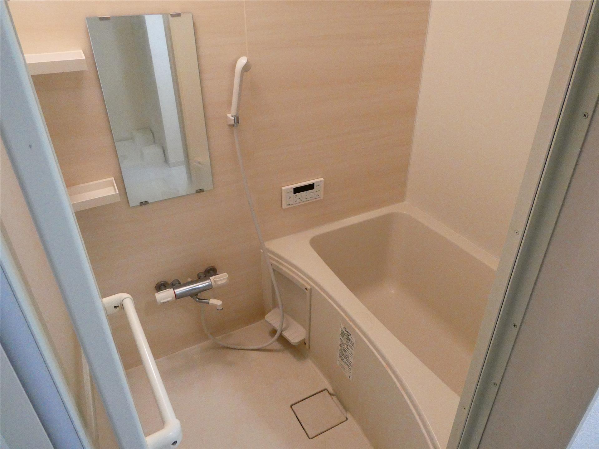 バス・シャワールーム　参考写真（他号室）