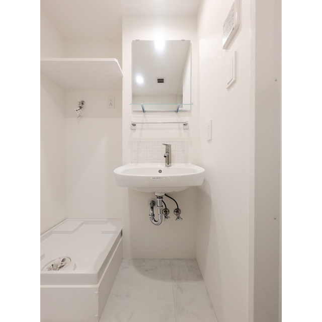 洗面設備　おしゃれな内装です