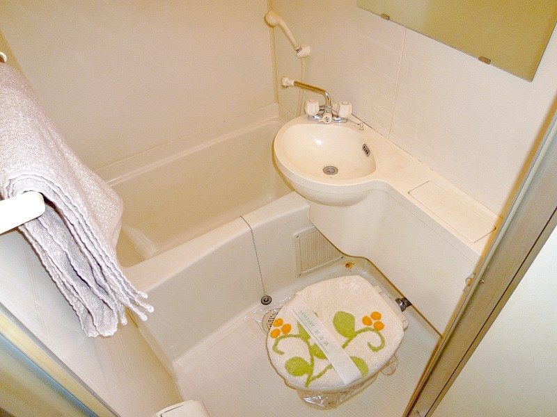 トイレ　※実際のお部屋は家具・家電なしです。