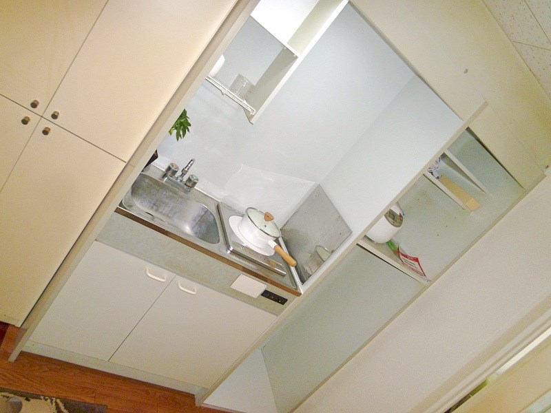 キッチン　※実際のお部屋は家具・家電なしです。