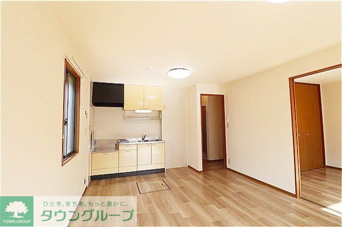 居室・リビング　お問合せはタウンハウジングまで！※現地待合わせ相談可能