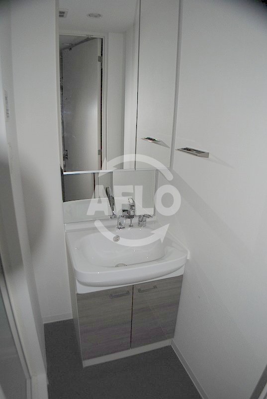 洗面設備　エスリード阿波座ノースプレイス　洗面脱衣所