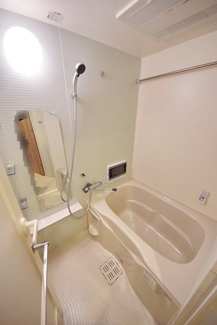 バス・シャワールーム　★綺麗な浴室★