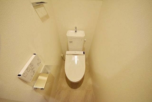 トイレ　★嬉しいウォシュレット付き★