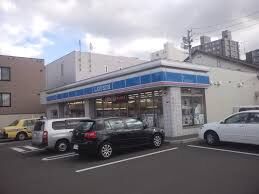 コンビニ　ローソン札幌北6条西二十丁目店（コンビニ）まで173m