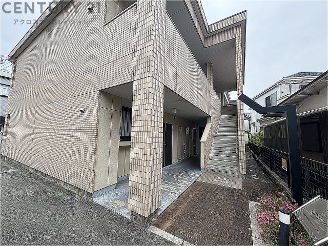 建物外観　敷地内に駐輪場あります☆