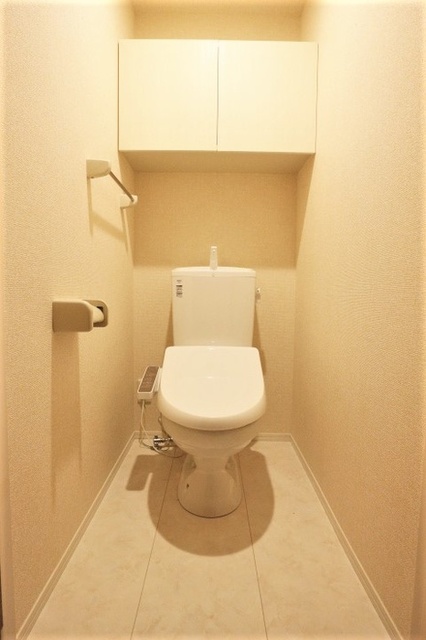 トイレ　温水洗浄暖房便座