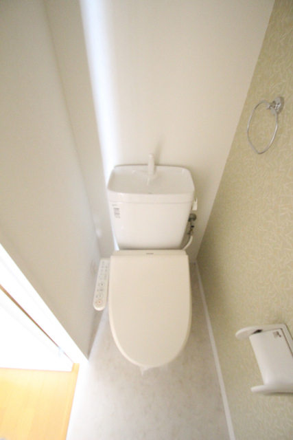 トイレ　※別室の参考写真です。