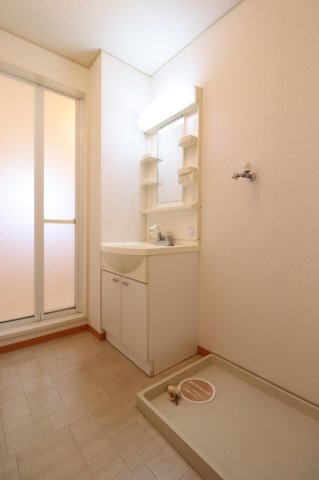 洗面設備　洗面化粧台