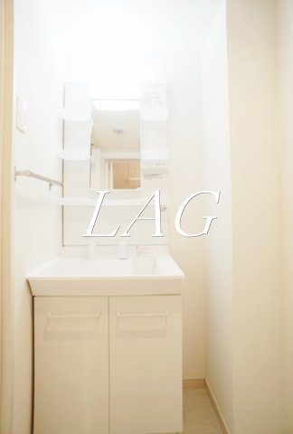 洗面設備　独立洗面台です。