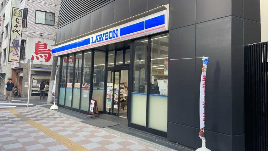 コンビニ　ローソン（コンビニ）まで110m