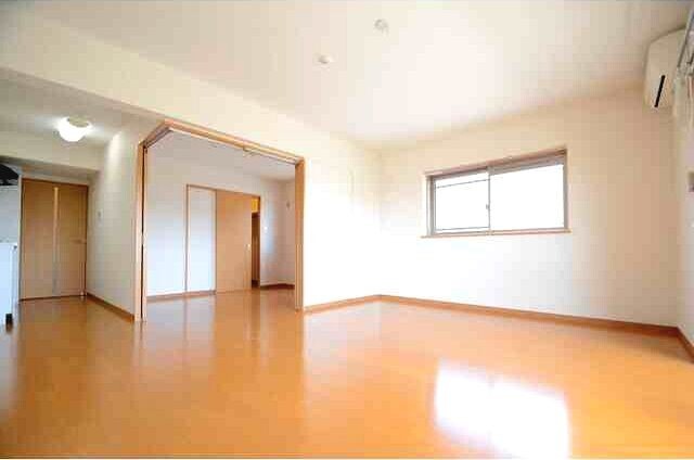 居室・リビング　リビング