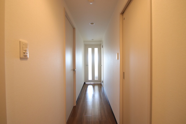 玄関　※別室の参考写真の為、現況優先です。