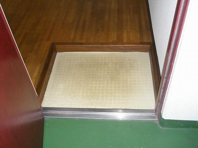 玄関　明るい玄関です