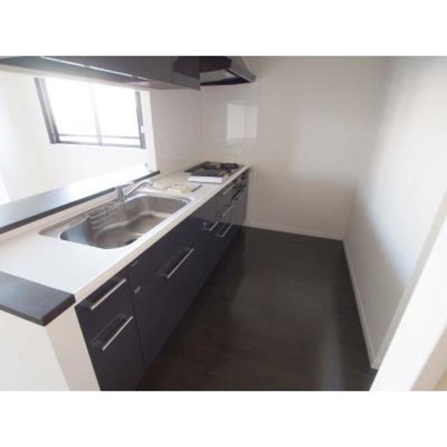 キッチン　※写真は同タイプ住戸です。