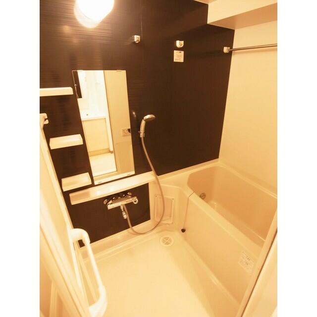 バス・シャワールーム　お風呂で日々の疲れを落としましょう