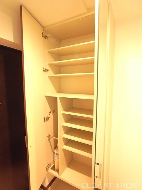 収納　★傘や背の高い靴も収納できます★