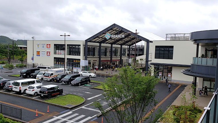 ショッピングセンター　BRANCH岡山北長瀬（ショッピングセンター）まで563m