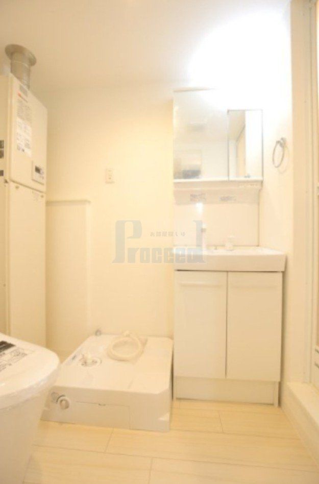 洗面設備　うれしい独立洗面台！