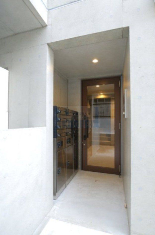 エントランス　きれいなエントランス！