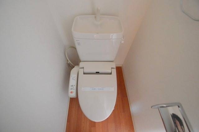 トイレ　大人気のウォシュレット付きトイレ