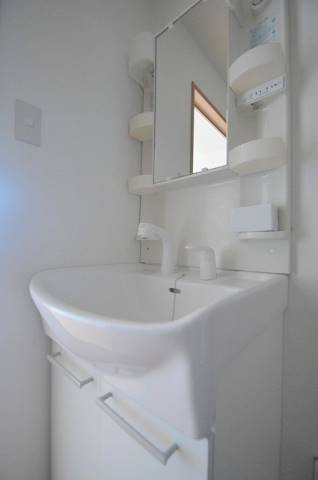 洗面設備　独立洗面台あります