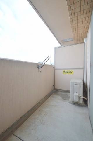 バルコニー　広々使えるバルコニー