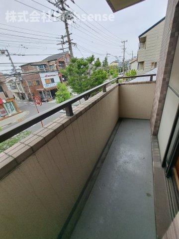 バルコニー　バルコニーがあります