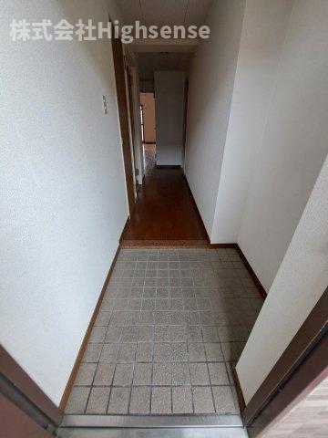 玄関　シンプルで使いやすい玄関です