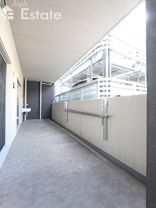 バルコニー　バルコニー