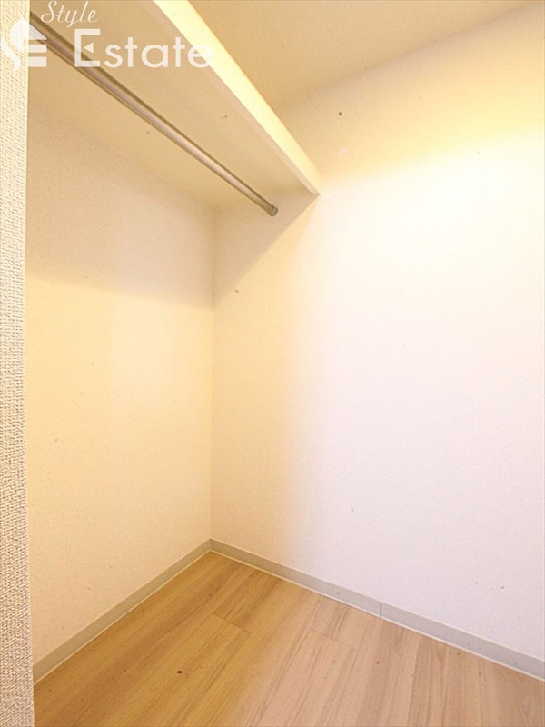 収納　ウォークインクローゼット