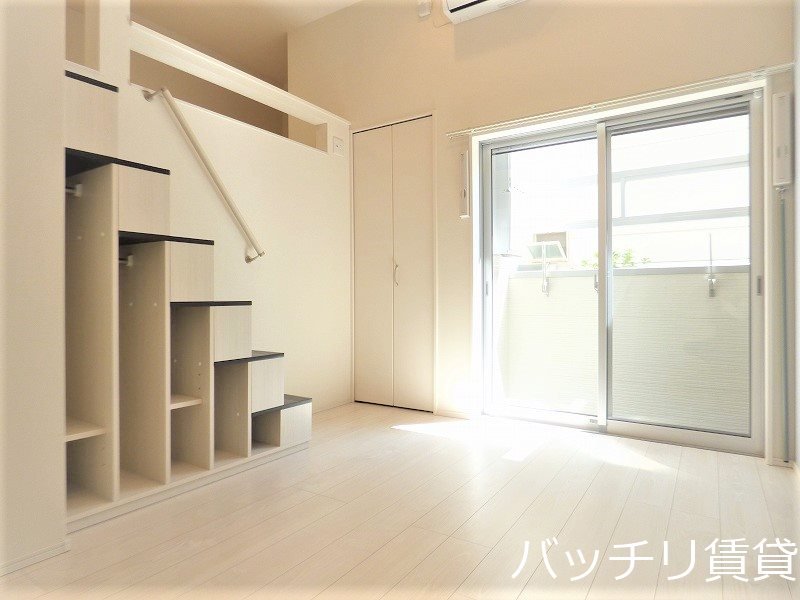 バルコニー　同型タイプの為、現状を優先致します。