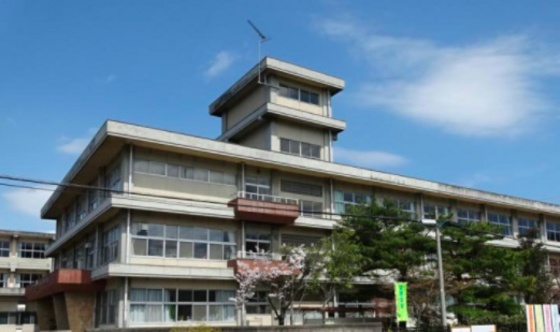 小学校　岡山市立千種小学校（小学校）まで1277m