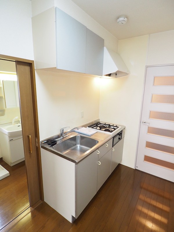 キッチン　シンクも広くて使いやすいキッチンです。