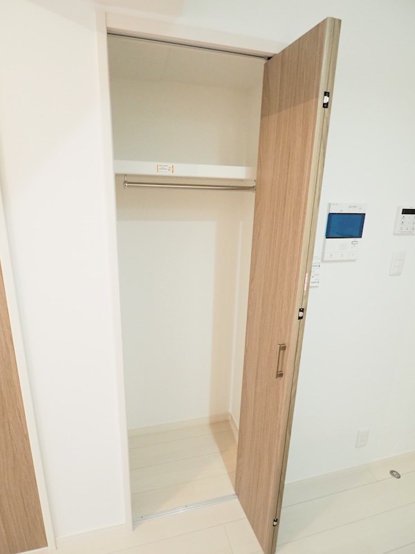 セキュリティ　TVモニタ付きのインターフォンもございます。