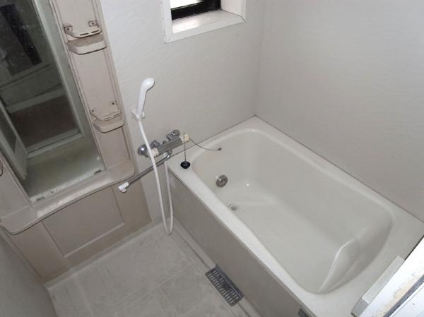 バス・シャワールーム　浴室