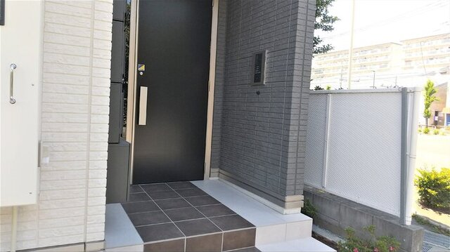 エントランス　エントランス