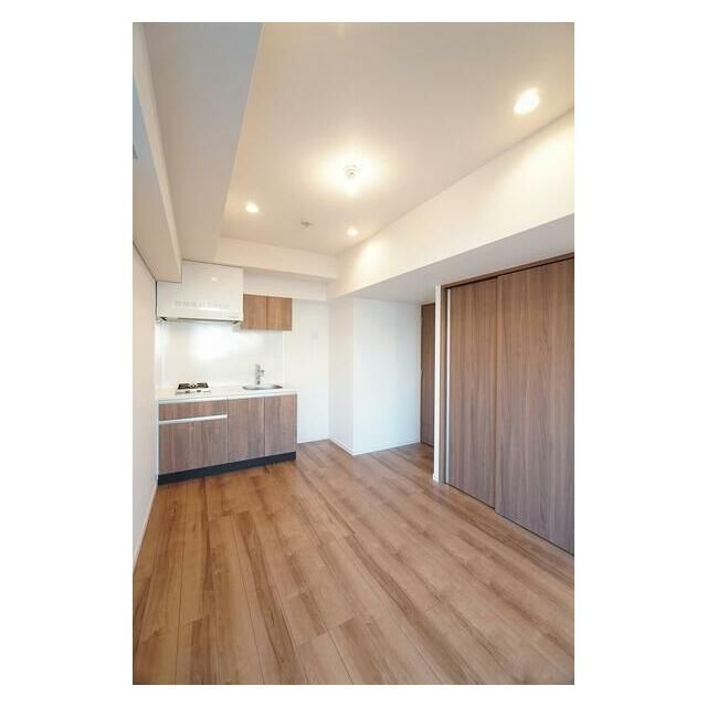 居室・リビング　※同タイプ別室参考写真使用