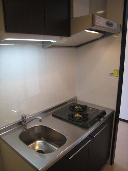 キッチン　2口ガスコンロ設置済みのキッチンです。