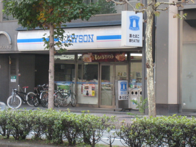 コンビニ　ローソン 烏丸丸太町店（コンビニ）まで12m