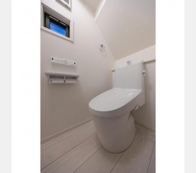 トイレ　1階トイレです