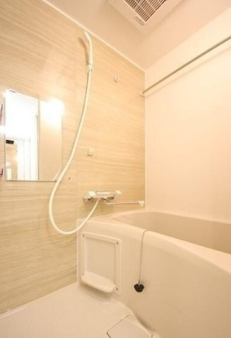 バス・シャワールーム　※別部屋の参考写真です。