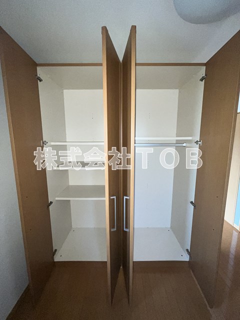収納　可動式クローゼット