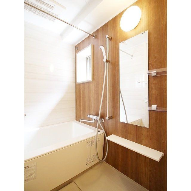 バス・シャワールーム　バス