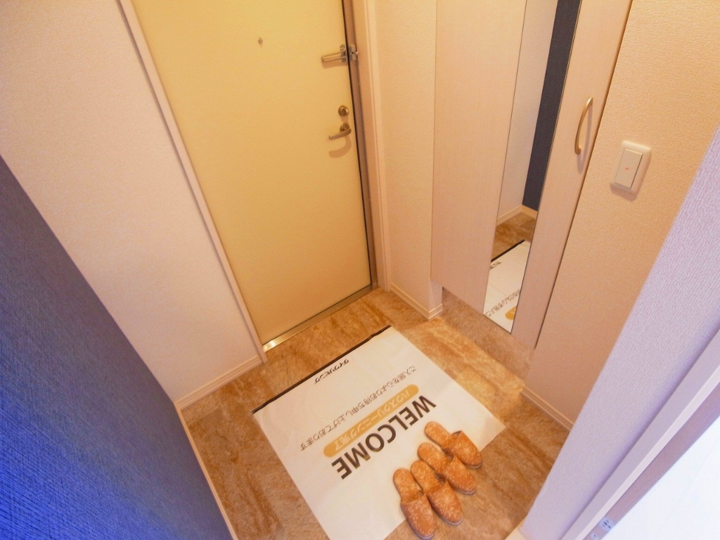 玄関　反転タイプ