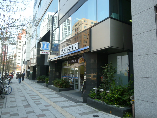 コンビニ　ローソン（コンビニ）まで500m