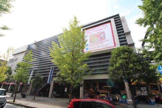 ショッピングセンター　青葉台東急スクエアNorth－2（ショッピングセンター）まで389m