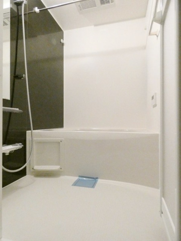 バス・シャワールーム　図面と現状に相違がある場合には現状を優先